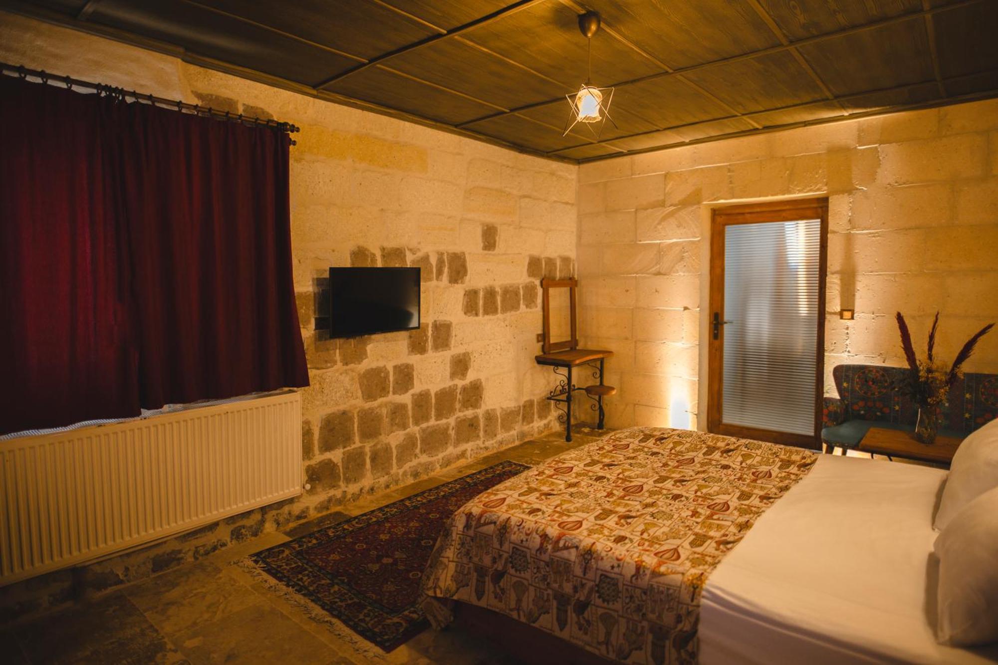 Bed and Breakfast Cavusin Cave House-Cappadocia Göreme Exterior foto