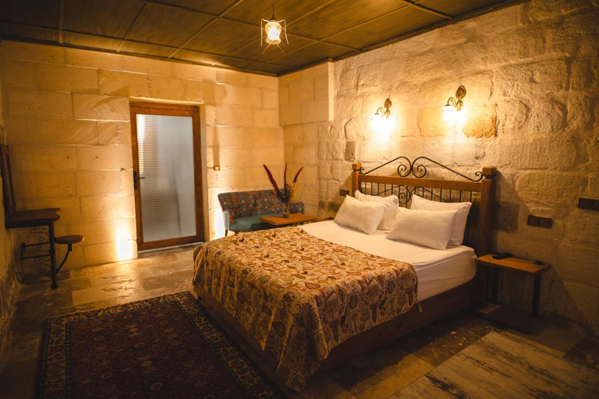 Bed and Breakfast Cavusin Cave House-Cappadocia Göreme Exterior foto