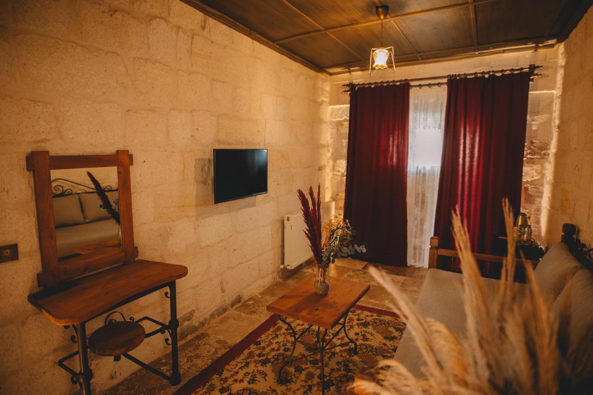 Bed and Breakfast Cavusin Cave House-Cappadocia Göreme Exterior foto