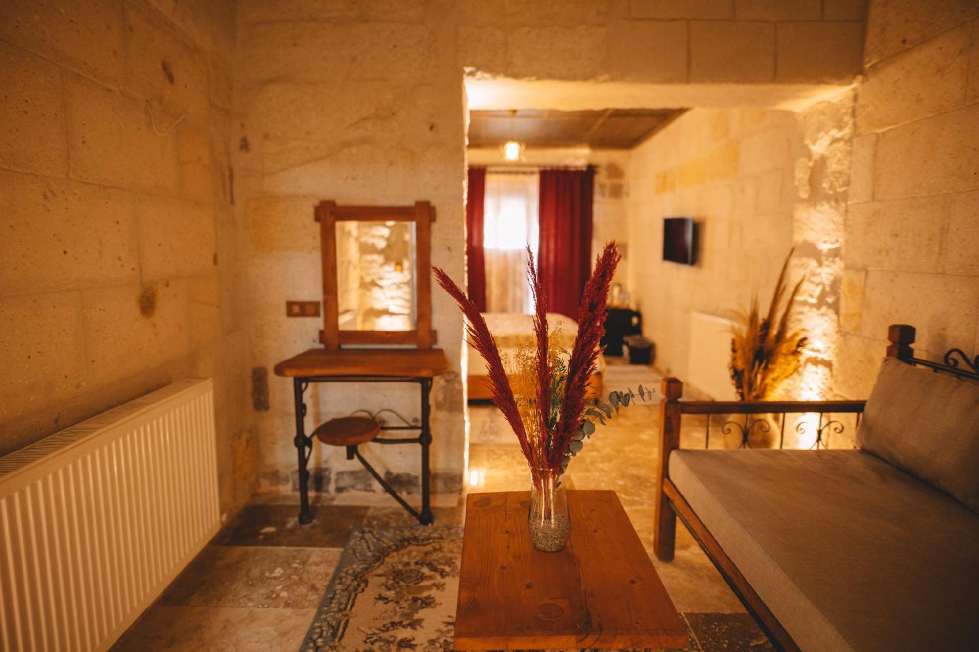 Bed and Breakfast Cavusin Cave House-Cappadocia Göreme Exterior foto